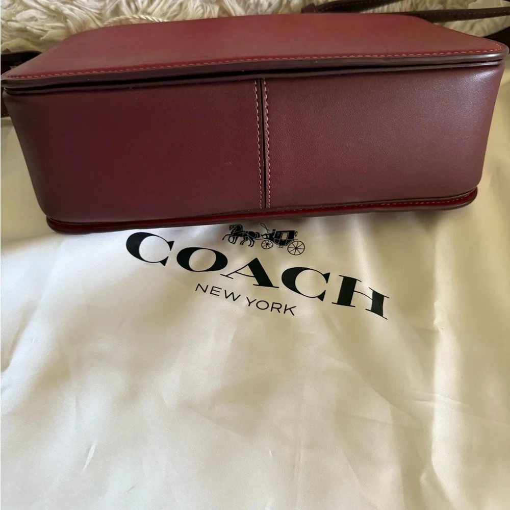 Studio Shoulder Bag In Colorblock - Picture 8 of 11